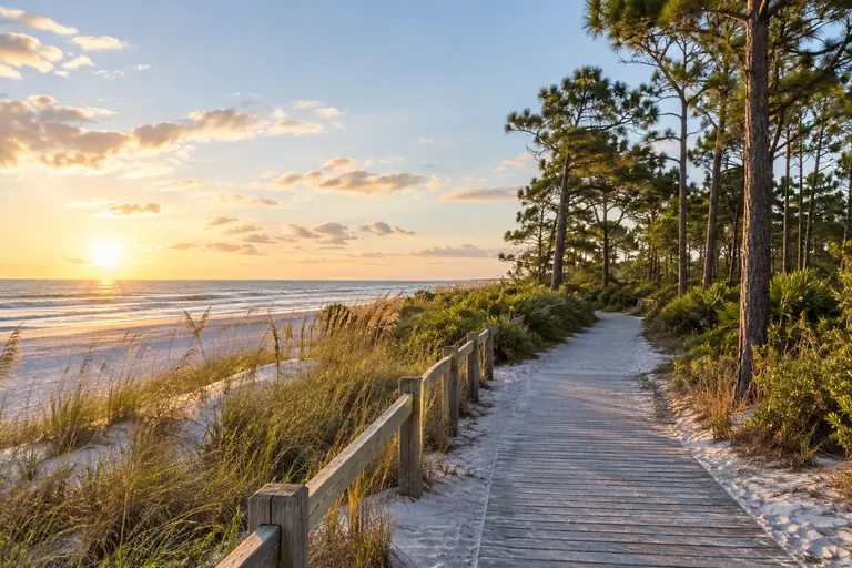Photoreal travel-editorial view for How Many Days Do You Need in Gulf Shores?