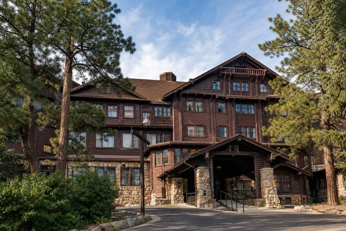Photoreal exterior of El Tovar Hotel at Grand Canyon Village