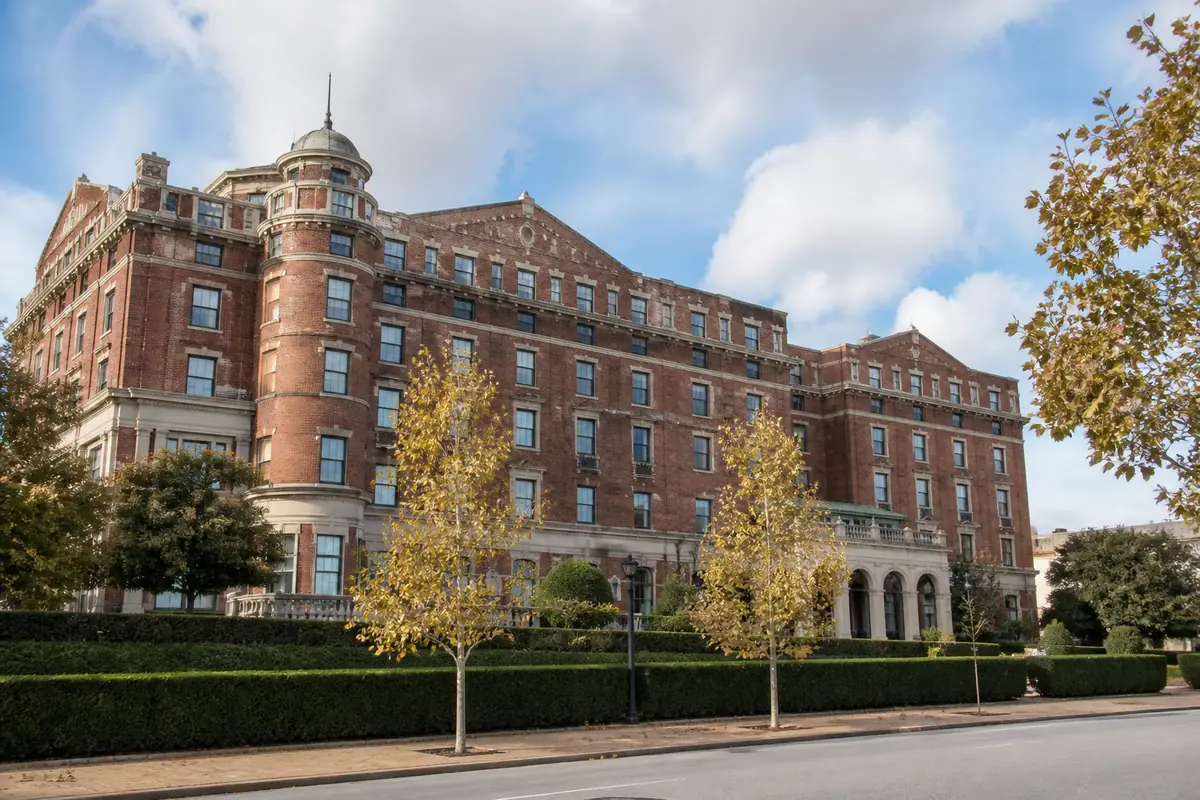 Photoreal travel-editorial view of Hotel Viking in Newport, Rhode Island