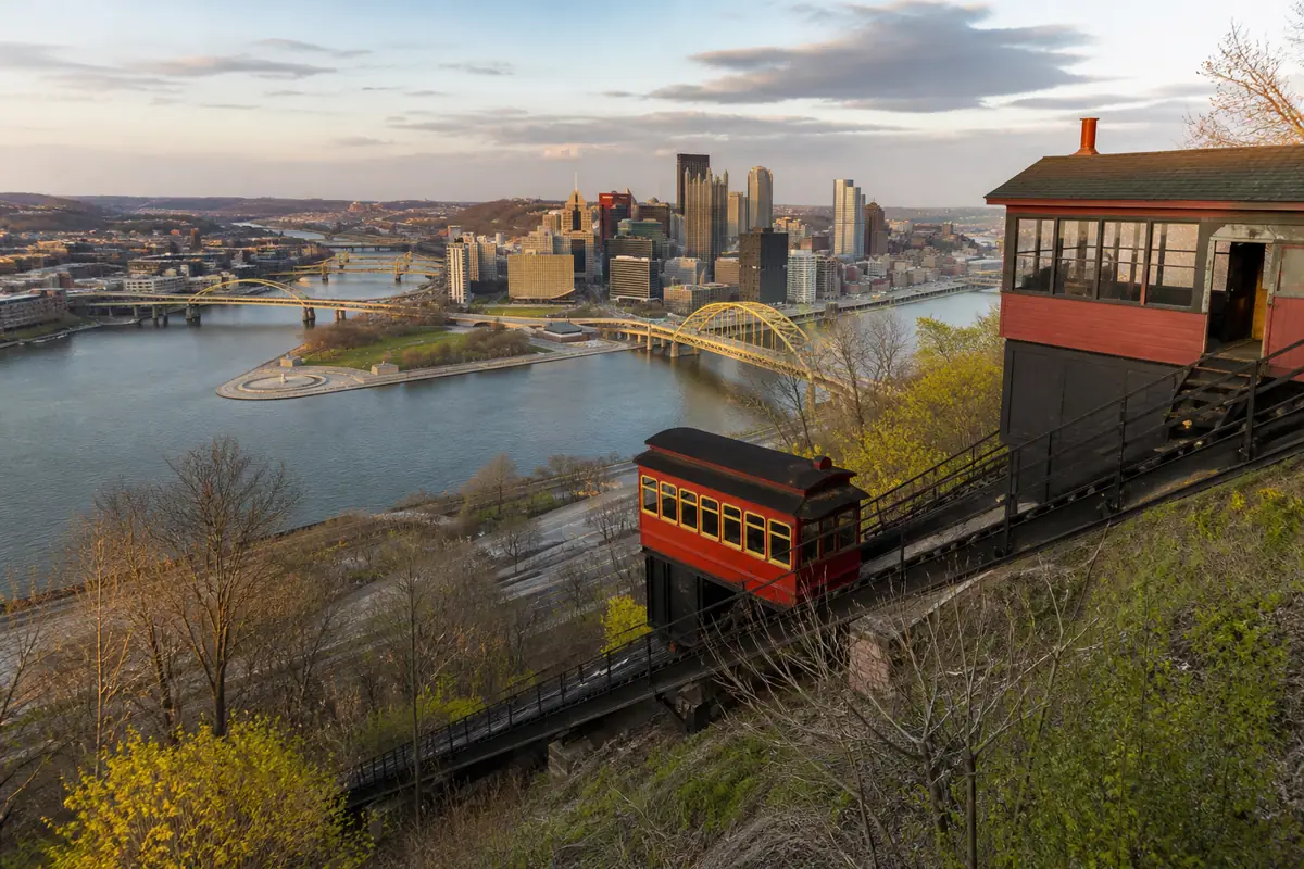 Photoreal view of Duquesne Incline in Pittsburgh
