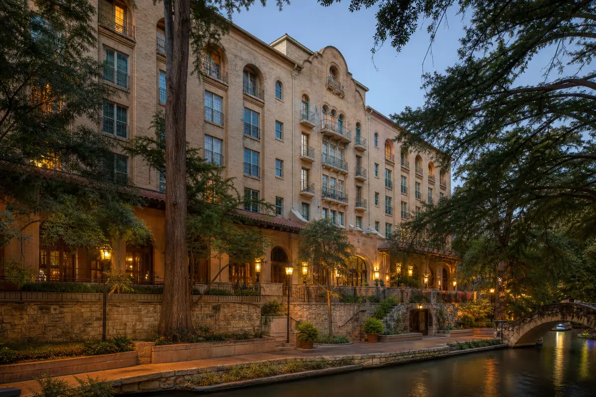 Photoreal exterior of Omni La Mansion del Rio in San Antonio