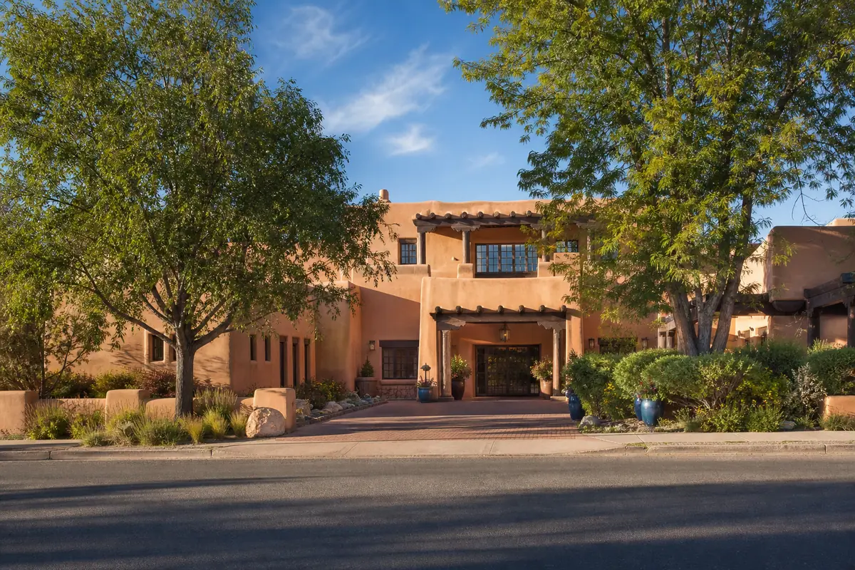 Photoreal exterior of Hotel Santa Fe in Santa Fe