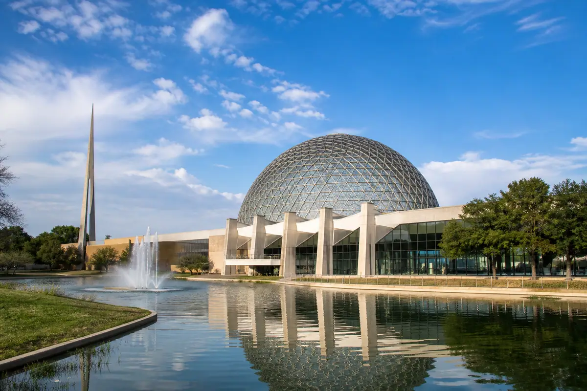 Photoreal travel-editorial view of Saint Louis Science Center in St. Louis, Missouri