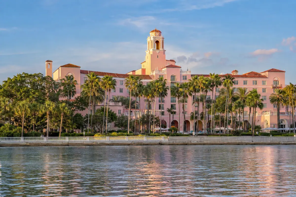 Photoreal travel-editorial view of The Vinoy Resort & Golf Club in St. Petersburg, Florida